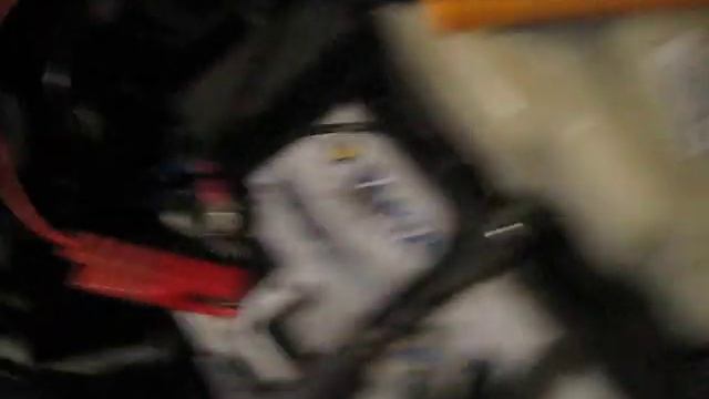 Тестер автомобильного аккумулятора AUTOOL BT460 смотреть онлайн