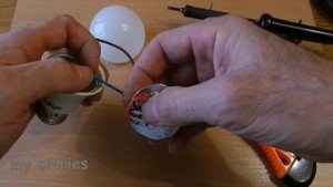 Ремонт и переделка светодиодной лампы с 220 вольт на 12 В.
