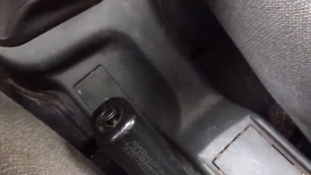 Как починить кнопку рычага ручника для ВАЗ 2110, 2111, 2112, 2170, Приора смотреть онлайн