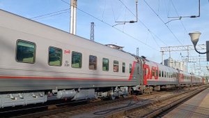 ЧМЭ3Т-7407 с вагонами фирменного поезда №642 Ростов-на-Дону - Адлер