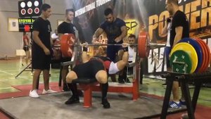 Олег Перепеченов, попытка в жиме лежа 275 килограммов