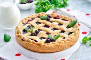 Простой песочный пирог с черной смородиной в духовке 🥧 Вкусный пирог с ягодами