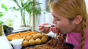 MUKBANG Giant Size Cheese Ball FRIED CHICKEN AND FIRE NOODLES by HIU 하이유