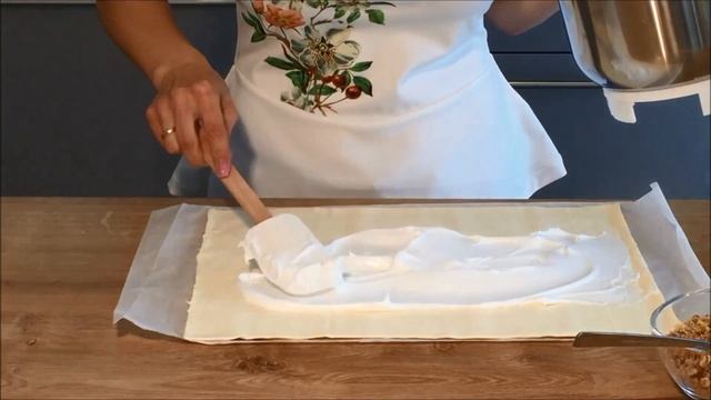 Печенье с безе из слоёного теста. Меренга. Розочки / Вкусно и быстро / Видео-рецепт #выпечка