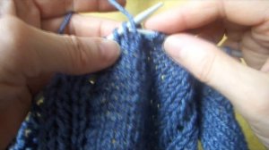 Платье спицами голубое МК часть 2. El vestido es de punto azul.  Clase magistral 2