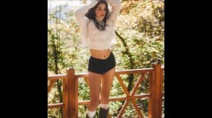 ¿Hande Erçel y Hakan Sabancı planean una boda después de sus vacaciones en Italia?