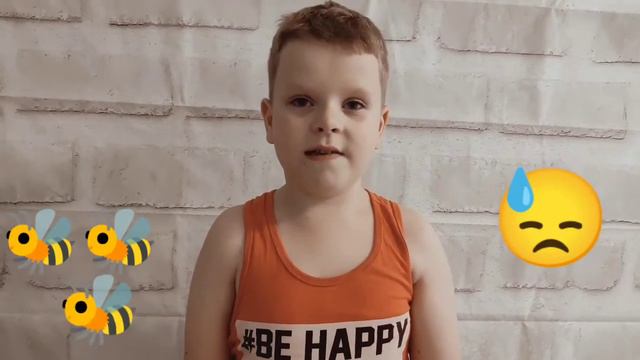 Еще один способ как спастись от жары или Зачем пчёлы машут крыльями перед входом в улей. смотреть онлайн