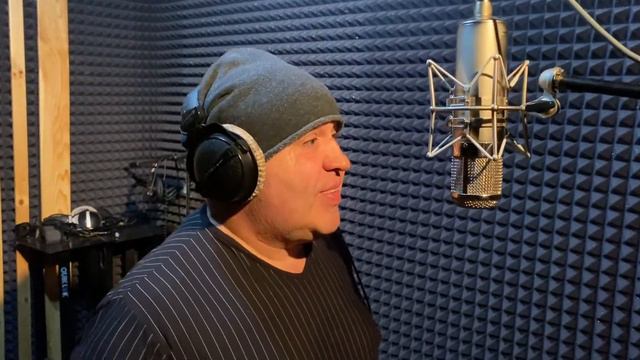 На студии у Юры Воронова. Ролик на песню "Ах как здорово"!!! Автор (Жека) Е. Григорьев смотреть онлайн