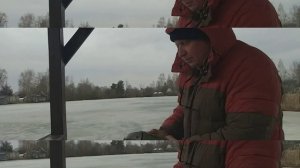 Сделал подставку под планшет и  разделочные доски из поддона.