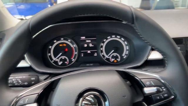 NEW SKODA FABIA Style 2022 - FIRST LOOK & visual REVIEW (exterior, interior, trunk space)