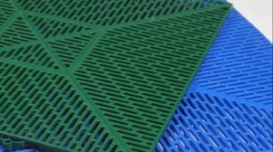 Инновационная тротуарная плитка из пластиковых бутылок как бизнес идея