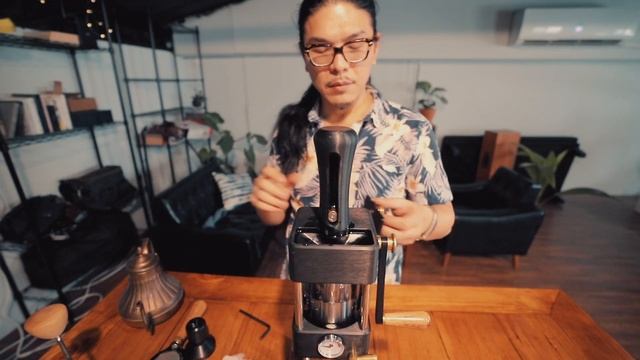 「開箱」我的菜，貴貴的手動濃縮咖啡機 Pink Expression смотреть онлайн