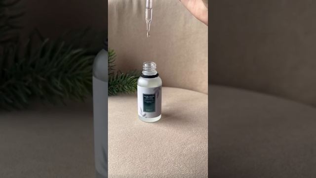 Сыворотка для лица с гиалуроновой кислотой и пептидами от Semily?Артикул на WB: 103324601 смотреть онлайн