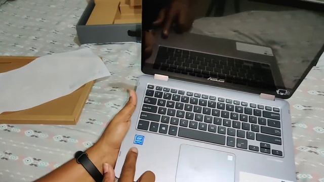 BELLA, PEQUEÑA, VERSATIL LA ASUS VIVOBOOK FLIP смотреть онлайн