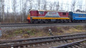 ЧМЭ3-4662 с вагоном-лабораторией контактной сети.