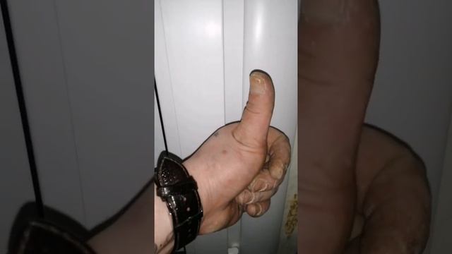 Холодильник под окном смотреть онлайн