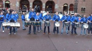 Trommelen in de beurs van Berlage ( 5)