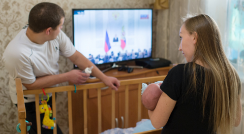 Программу «Молодая семья» продлят в России после 2025 года