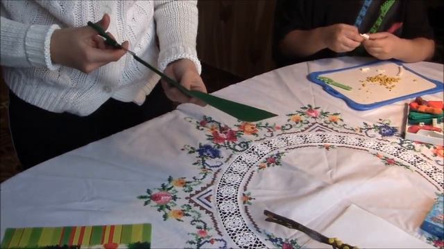 Поделки своими руками на 8 Марта Подарок бабушке от внука смотреть онлайн