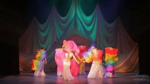 Луноликая - студия восточного танца Анчарэ (танец с веерами-вейлами)