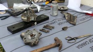 Rebuilding a power steering pump 1961 Ford thunderbird p3