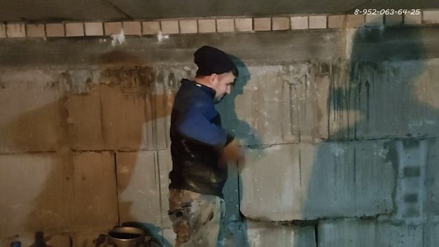 Скважина зимой в помещении.
Тверь.