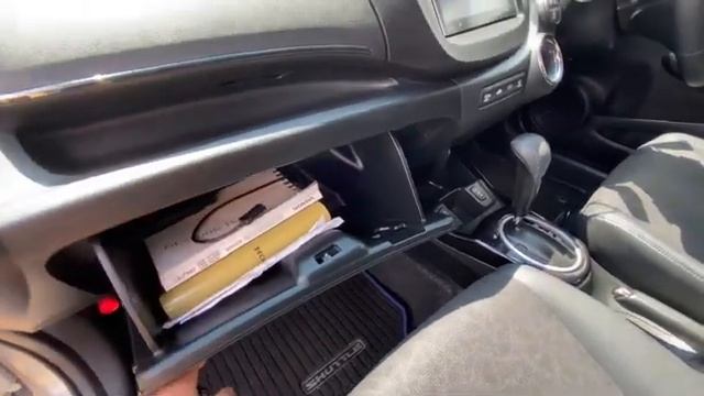 Обзор Honda Fit Shuttle 2015 год, в ? комплектации «Hybrid Smart Selection Cool Edition» ? смотреть онлайн