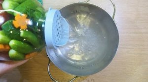 Огурцы с Морковной Ботвой — Самый Вкусный Рецепт (Cucumbers with Carrot Tops) Eng, Spa, Fra Subtitl