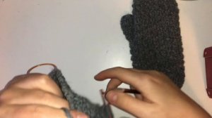 Варежки спицами. Узор путанка. МК