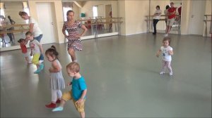 Зарядка для малышей 2-3 лет. Мы попрыгаем.