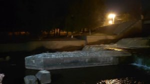 Плотина в Сестрорецке ночью