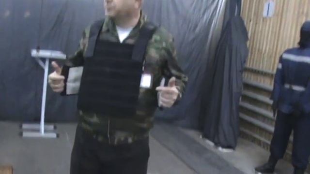 сдача экзамена на лицензию охранника (спец. средства) Одеть бронежилет 1 смотреть онлайн