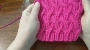 Узор "Танцующие косы". Вязание с нуля. Узоры спицами. Вяжем вместе..mp4