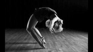 Emily Wells - Becomes the Colour