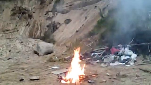 необычная ракета на костре смотреть онлайн