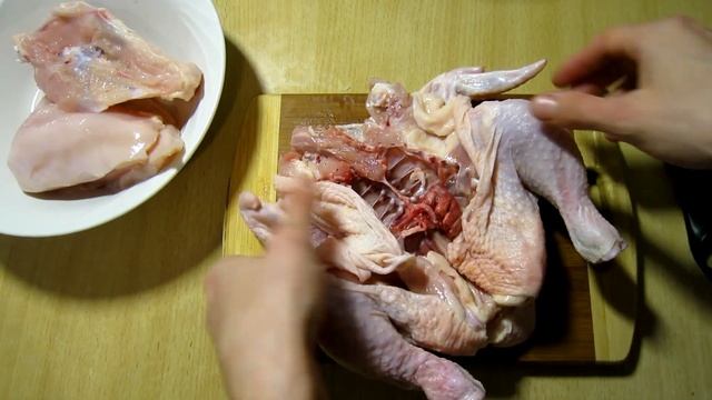 Как разделать курицу за 5 минут? Разделка сырой курицы. смотреть онлайн