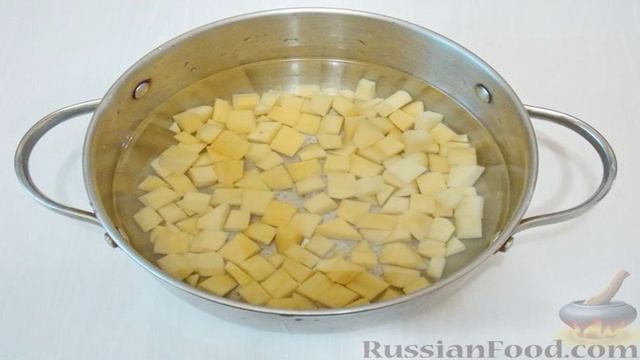 Рассольник с консервированной горбушей