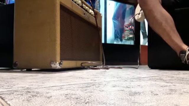 Fender Dlx mexico strat alnico 3 con amp Carvin Belair 212 смотреть онлайн