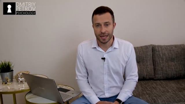 Бывшая девушка напоминает о себе. Страдает или манипулирует Как понять?