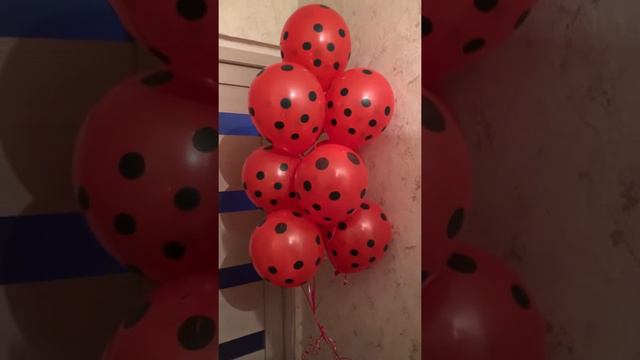 Шары в горох. Или Шары в стиле Леди баг. И песня группы Мак-бо