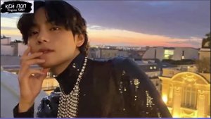 BTS    Возвращения из Парижа ,Тэхён и Лиса вместе возвращаются в Корею...