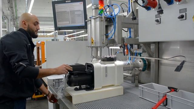 BADU Delta Eco VS - eine Pumpe entsteht смотреть онлайн