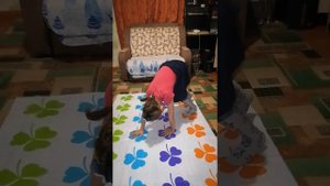 Играю в игру  Twister ?