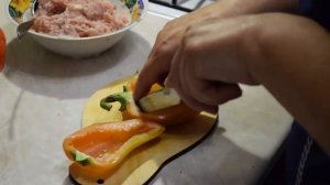Фаршированный болгарский перец запеченный в духовке