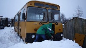 Запуск ЛИАЗ-677 с кривого стартёра
