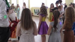 Новогодний утренник в школе