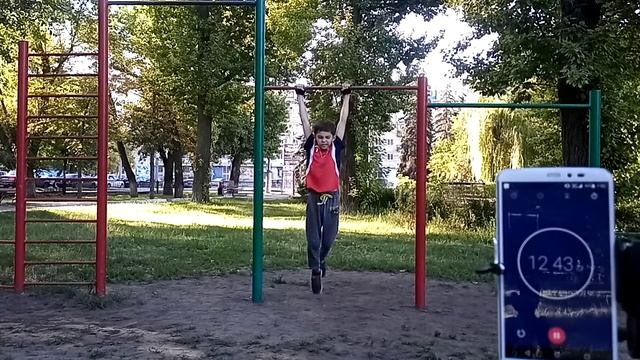 Рекорд России. Опаец Иван. 9лет. г.Саратов.  подъёмы с переворотом 210 раз