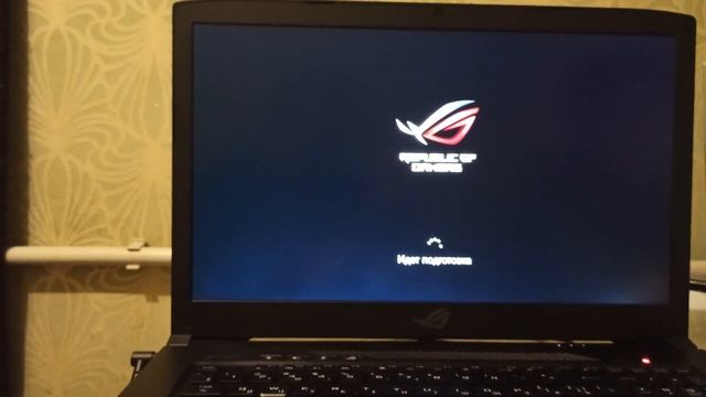 ASUS ROG Strix GL703GE #установка WINDOWS 10PRO смотреть онлайн