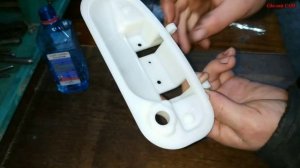 Как нельзя красить дверную ручку автомобиля.