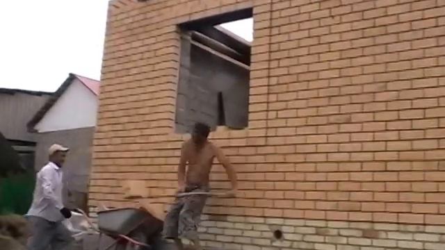 стройка ,берем больше кидаем дальше. смотреть онлайн